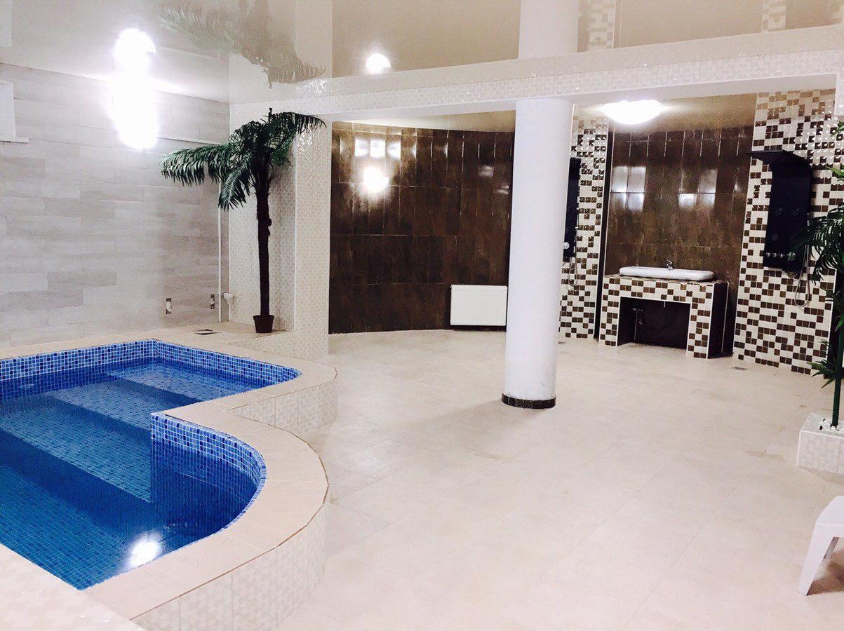 Hotel Gold Lion Chisinau Eksteriør bilde