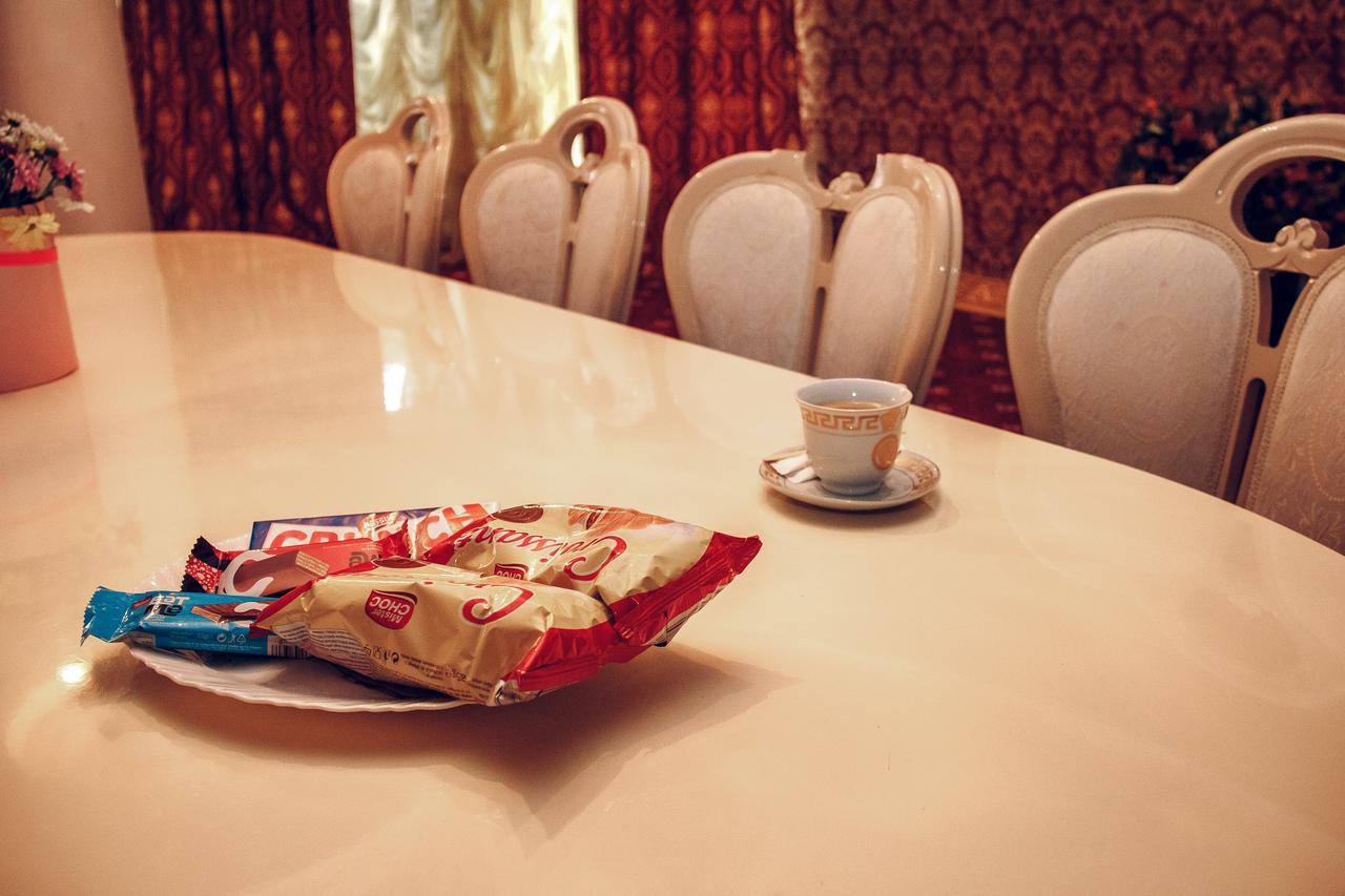 Hotel Gold Lion Chisinau Eksteriør bilde