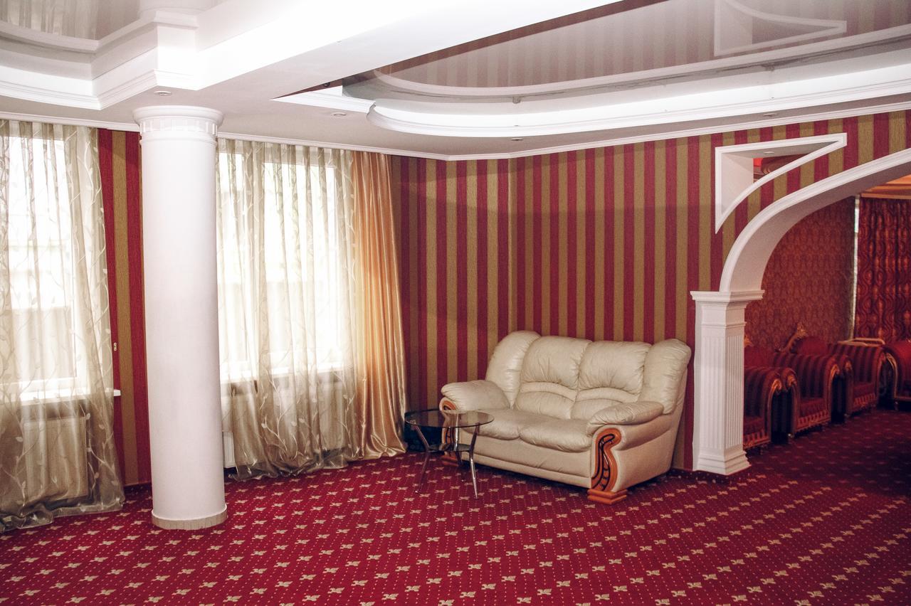 Hotel Gold Lion Chisinau Eksteriør bilde