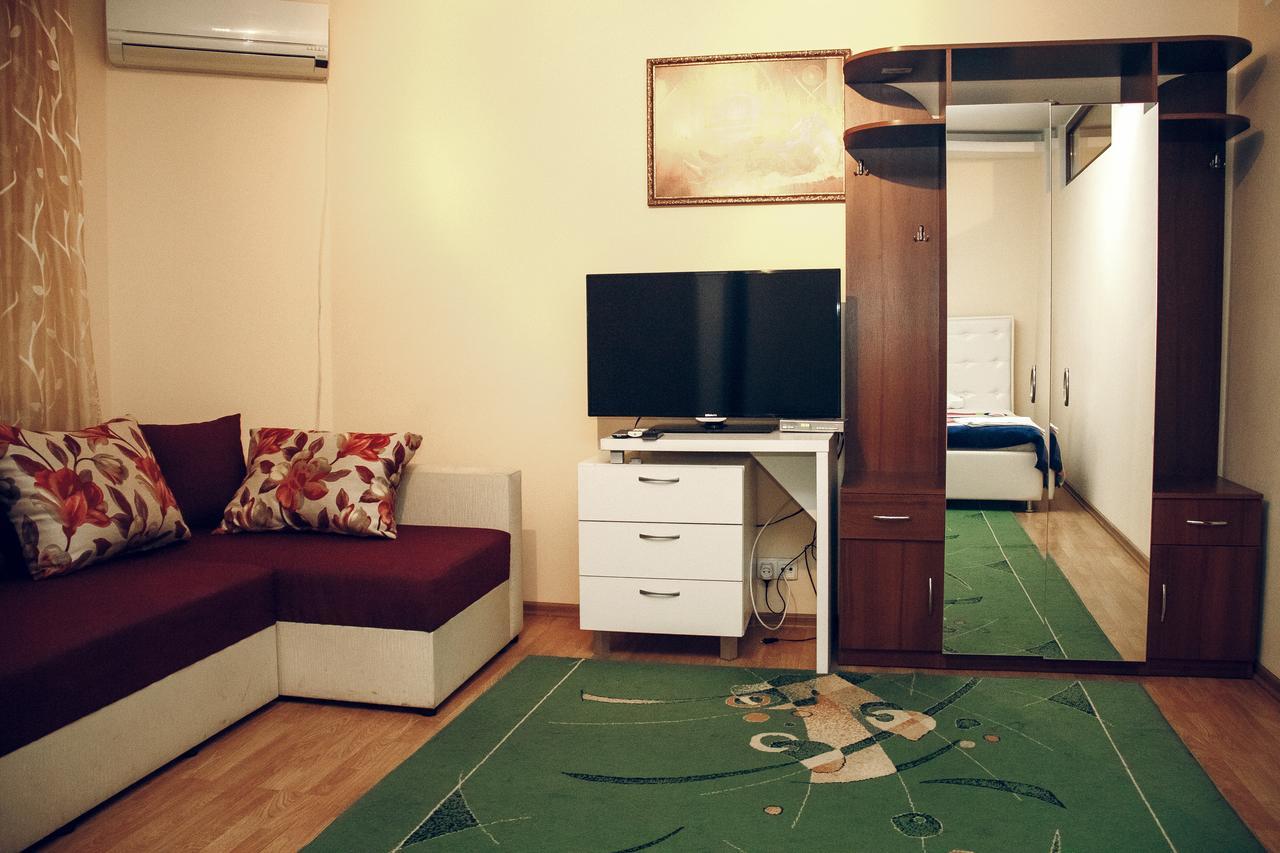 Hotel Gold Lion Chisinau Eksteriør bilde