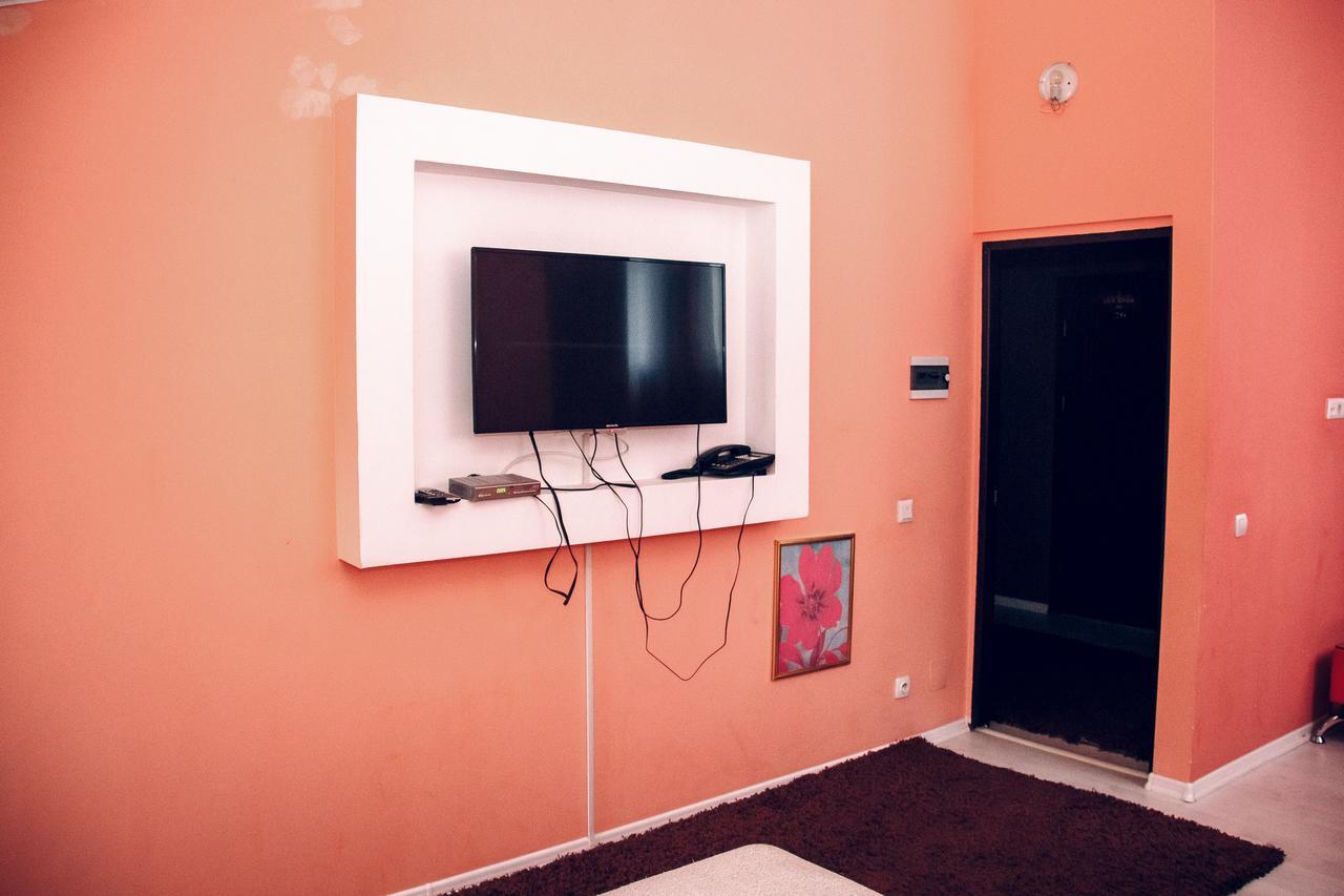 Hotel Gold Lion Chisinau Eksteriør bilde