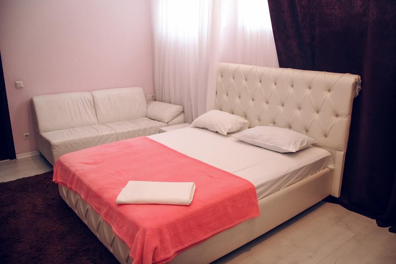 Hotel Gold Lion Chisinau Eksteriør bilde